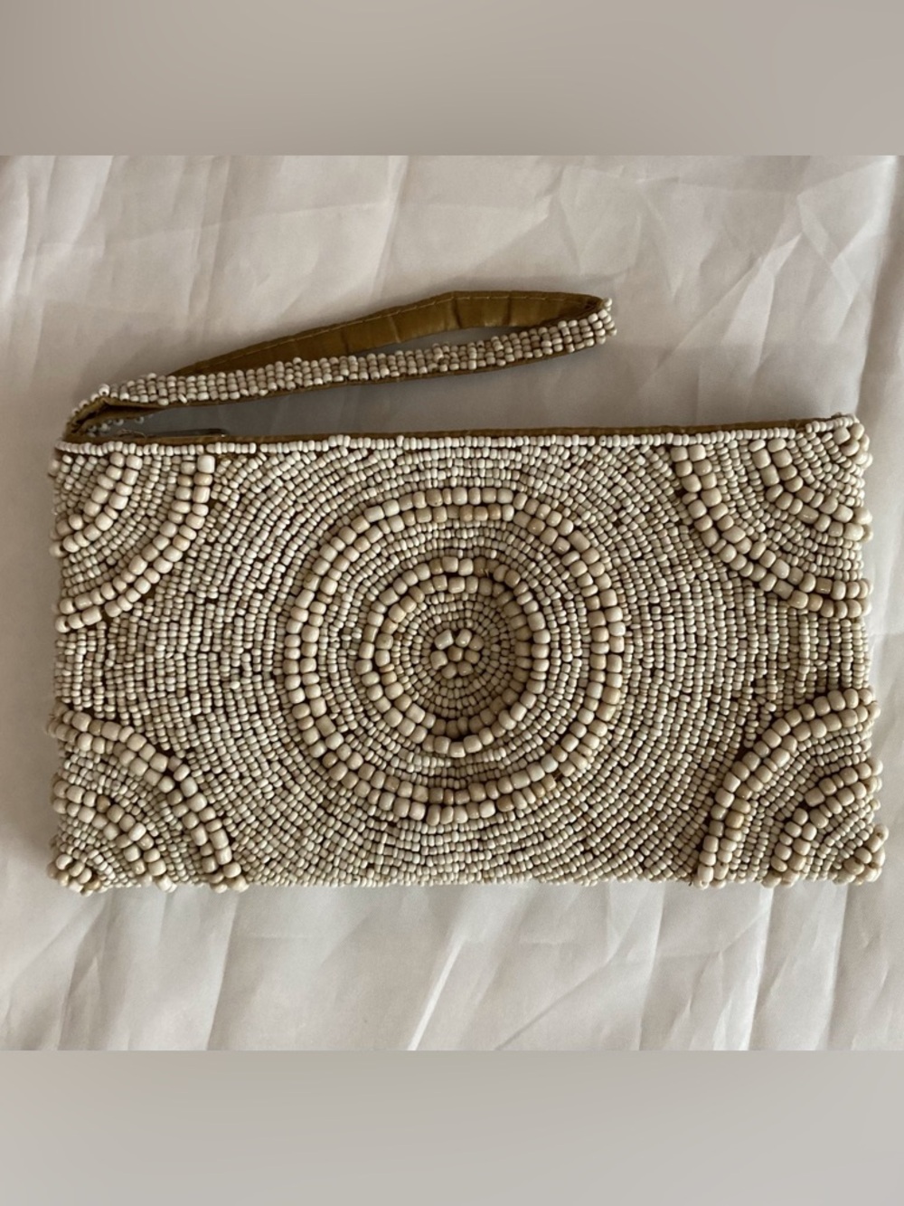 Tommy Bahama BoHo Ivory Glass Hand Beaded  Wristlet ,Belgian Satin Liner LikeNew